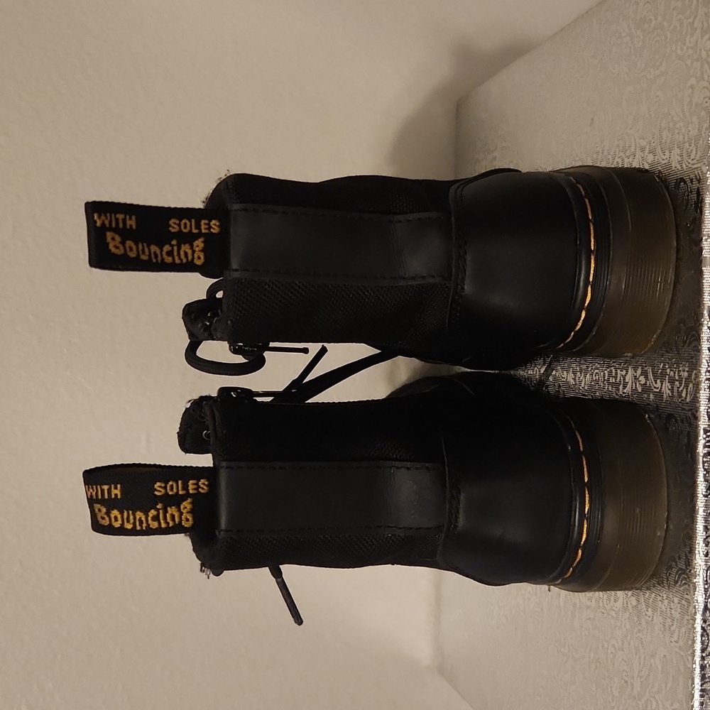 Kids Dr. Martens Black Combat Boots Size 1. - Picture 3 of 11